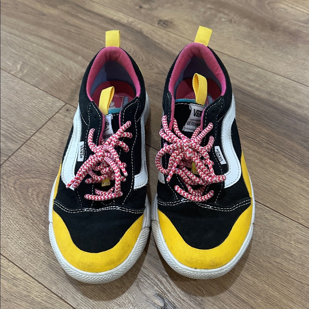 Vans ULTRA RANGE Black and Yellow Sneakers with Pink Accents